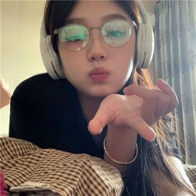 忧伤男孩